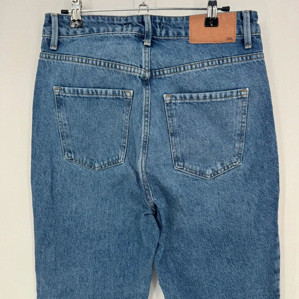 ZARA Women Blue Wash Straight Leg Raw Hem Denim Jeans Size 6‎